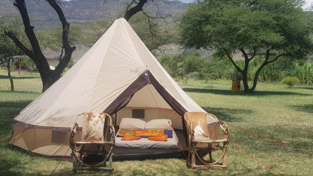 Lake Natron Maasai Giraffe Eco Lodge And Camping Mtowabaga Dış mekan fotoğraf
