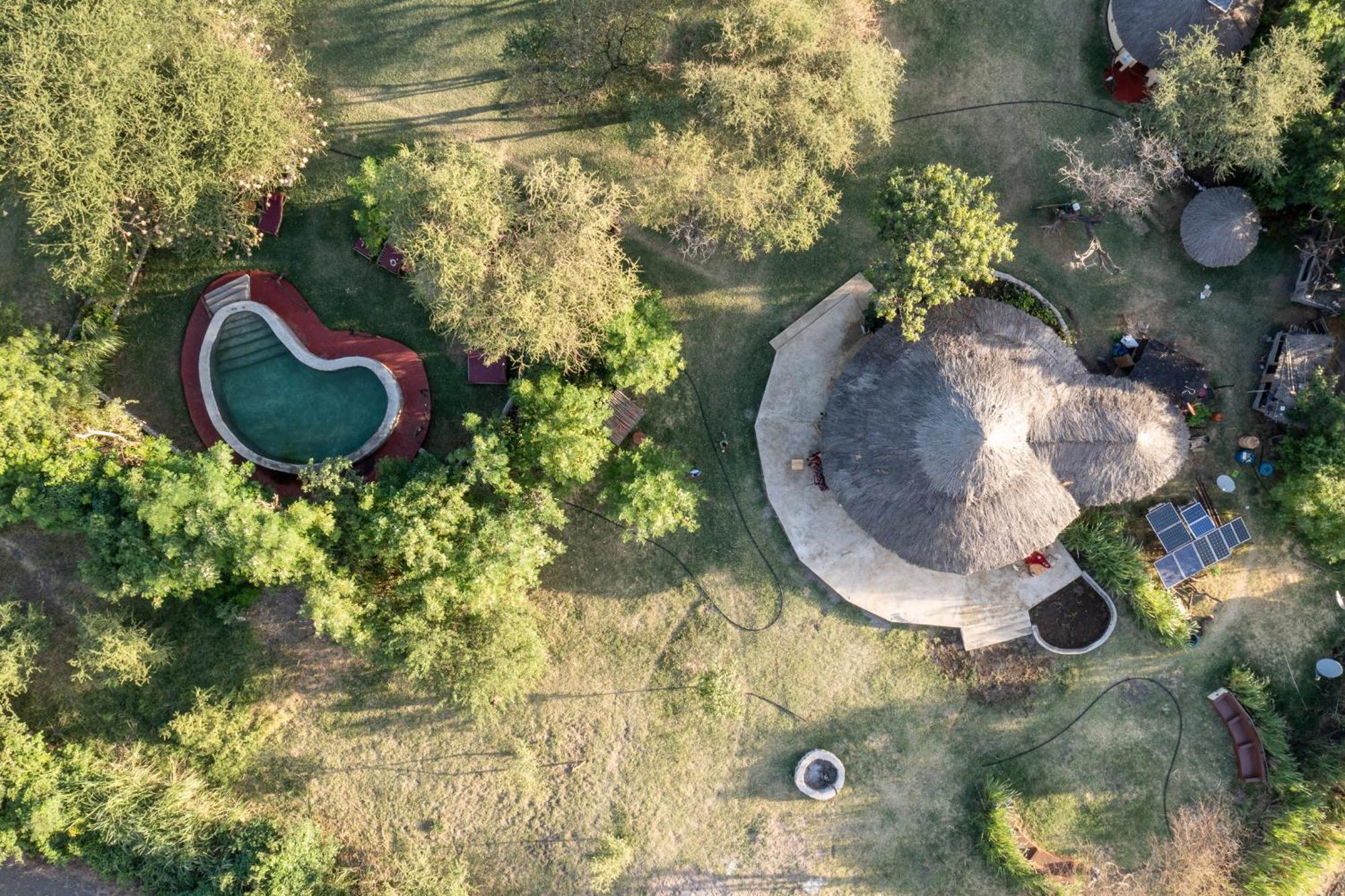 Lake Natron Maasai Giraffe Eco Lodge And Camping Mtowabaga Dış mekan fotoğraf