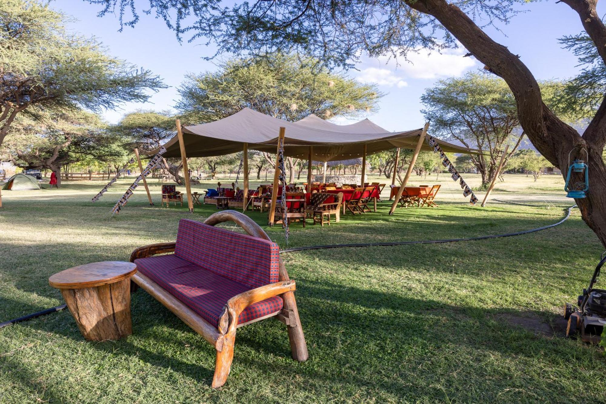 Lake Natron Maasai Giraffe Eco Lodge And Camping Mtowabaga Dış mekan fotoğraf
