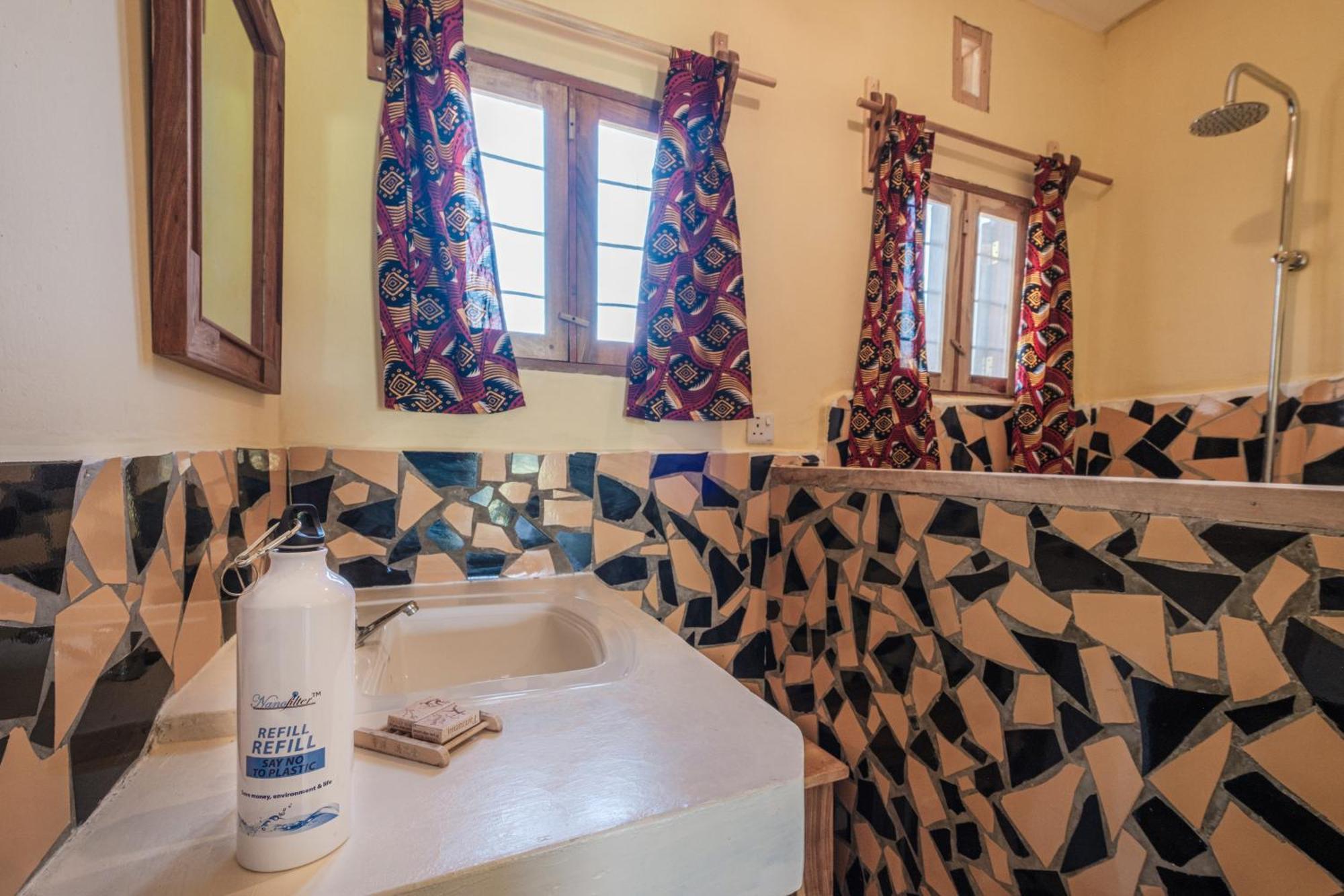 Lake Natron Maasai Giraffe Eco Lodge And Camping Mtowabaga Dış mekan fotoğraf
