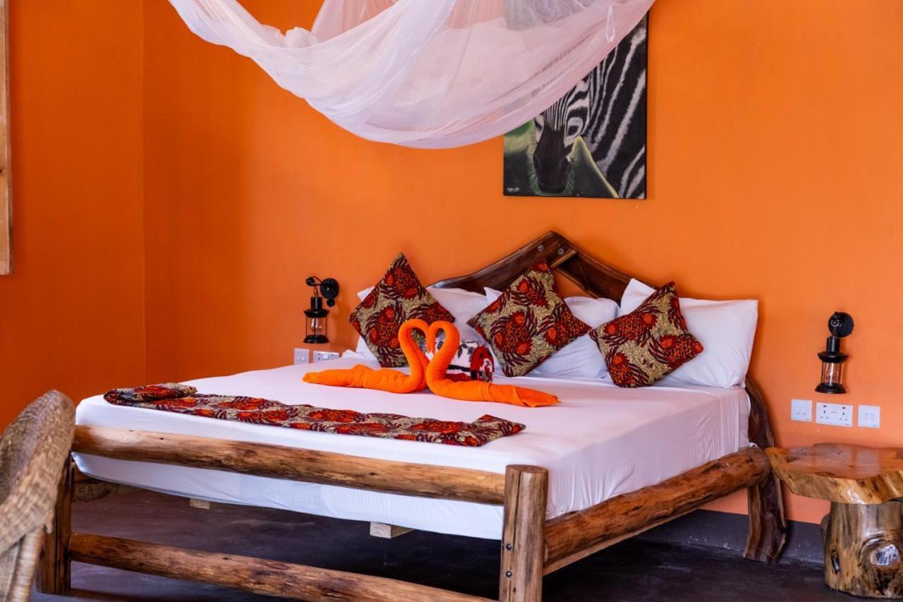 Lake Natron Maasai Giraffe Eco Lodge And Camping Mtowabaga Dış mekan fotoğraf